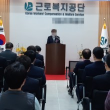 메인단상(나무)